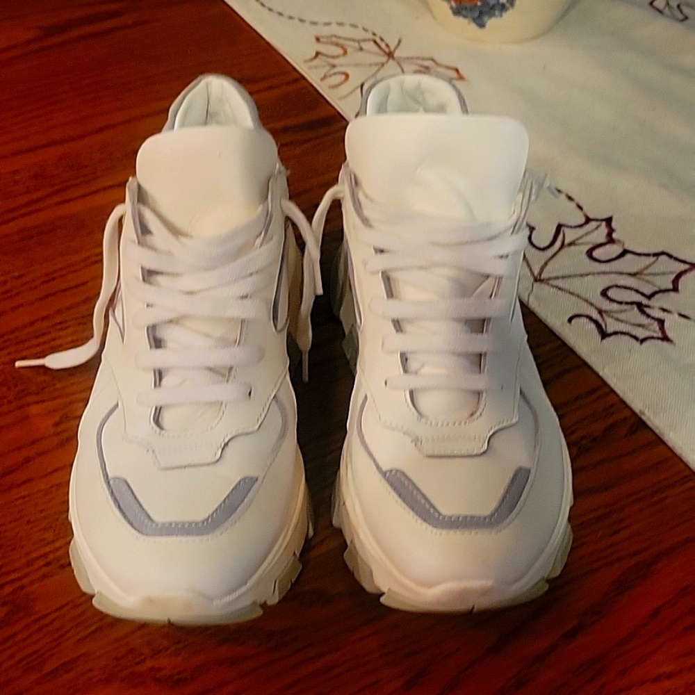 Steve madden Snickers/shoes
